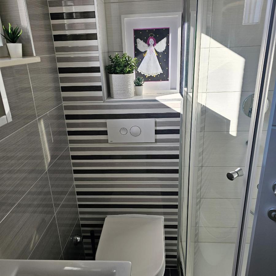 Apartman River Breeze Оміш Екстер'єр фото