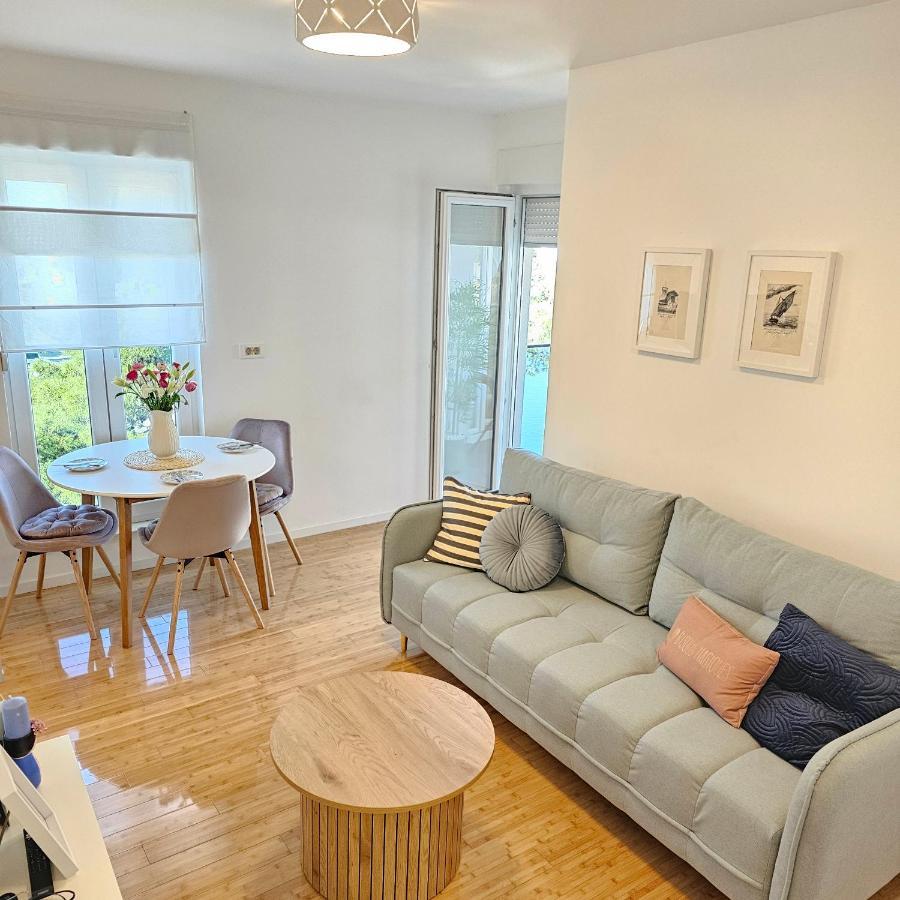 Apartman River Breeze Оміш Екстер'єр фото